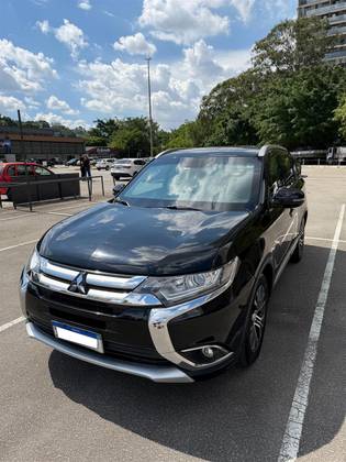 MITSUBISHI OUTLANDER 2.0 COMFORT 16V GASOLINA 4P AUTOMÁTICO MITSUBISHI OUTLANDER 2.0 COMFORT 16V GASOLINA 4P AUTOMÁTICO